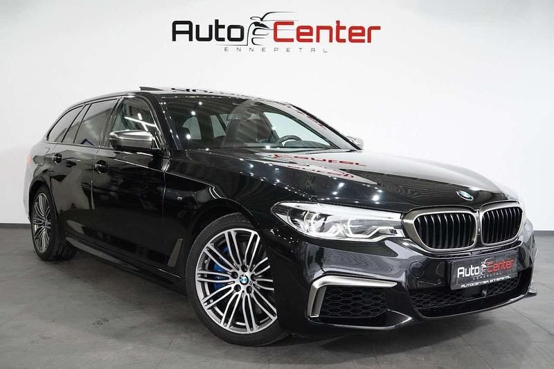 Gebraucht BMW 550 400 PS (294 kW) 2019 Black sapphire metallic (475) Kombi