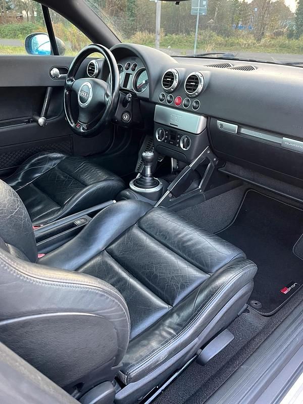 Gebraucht Audi TT Design 180 PS (132 kW) 1999 Silber Coupé