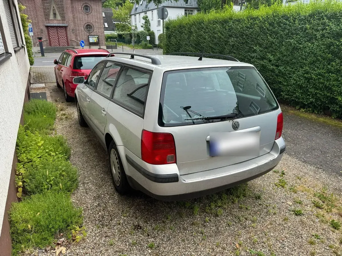Gebraucht VW Passat Highline 150 PS (110 kW) 1999 Silber Kombi