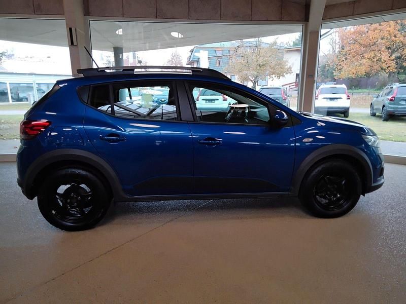 Gebraucht Dacia Sandero Comfort 91 PS (66 kW) 2022 Blau Kleinwagen