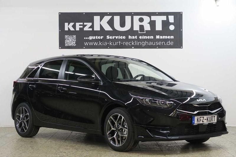 Schwarz Neu 2025 Kia Ceed 4 Limousine | 27.490 € (Fairer Preis) - Bild 1/4