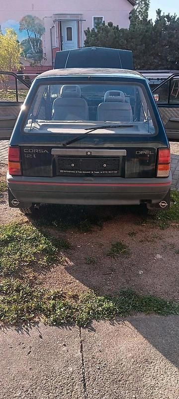 Gebraucht Opel Corsa 45 PS (33 kW) 1992 Schwarz Kleinwagen