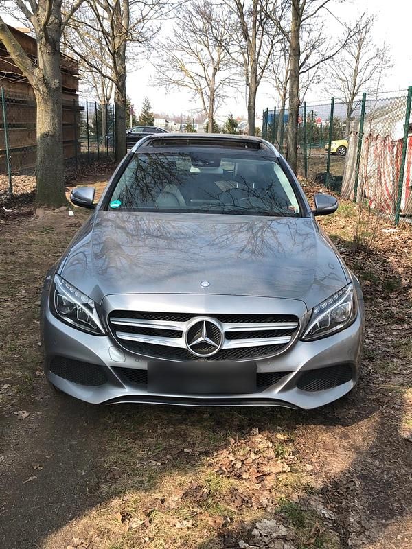 Gebraucht Mercedes C220 170 PS (125 kW) 2014 Grau Kombi