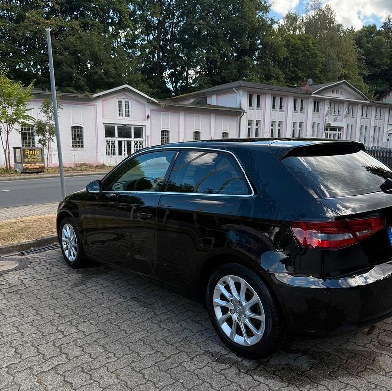 Gebraucht Audi A3 Comfort 110 PS (80 kW) 2015 Schwarz Kombi