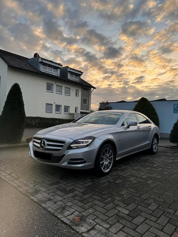Gebraucht Mercedes CLS350 306 PS (225 kW) 2011 Silber Limousine