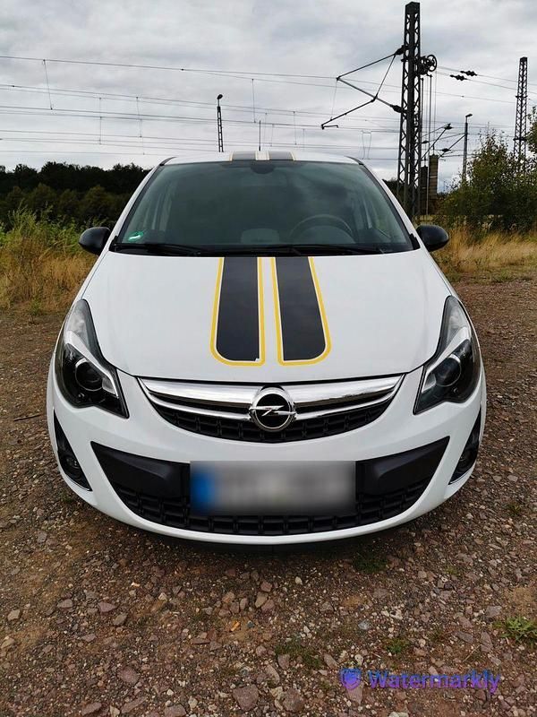 Weiß Gebraucht 2014 Opel Corsa Energy Kleinwagen | 2.500 € (Superpreis) - Bild 1/4