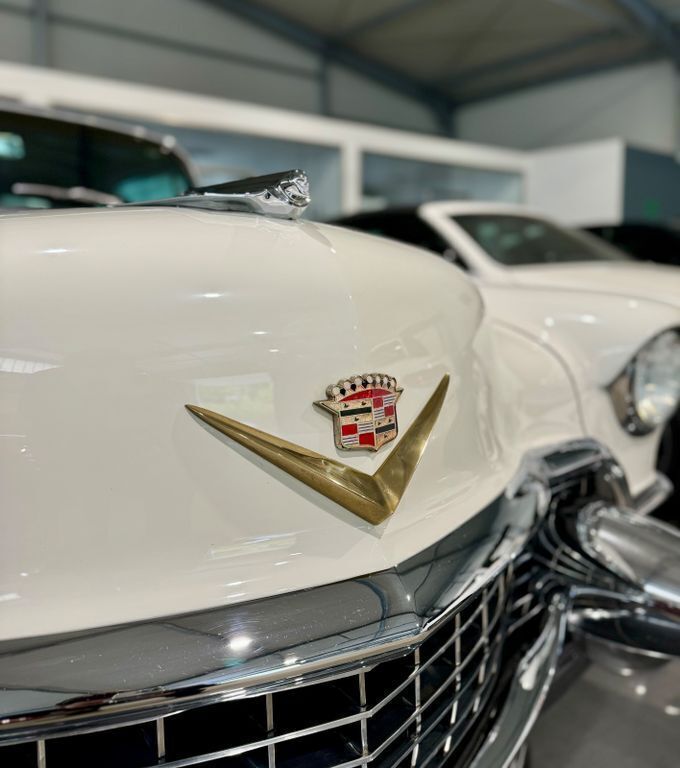 Second-hand Cadillac Deville 250 CP (183 kW) 1955 Alb Berlinǎ