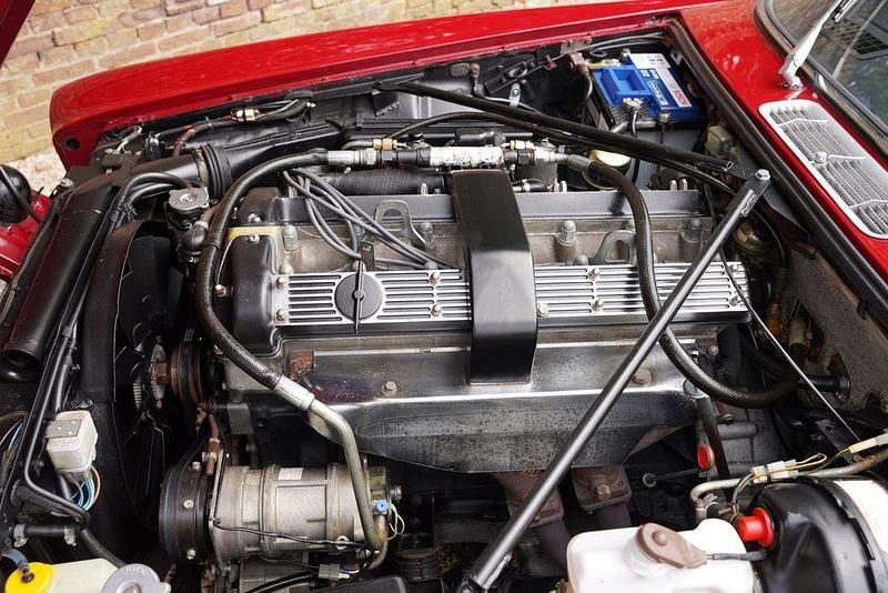 Gebraucht Jaguar XJ6 169 PS (124 kW) 1976 Rot Limousine