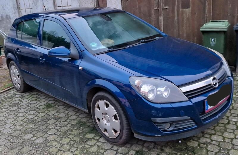 Blau Gebraucht 2006 Opel Astra Kleinwagen | 500 € (Superpreis) - Bild 1/4