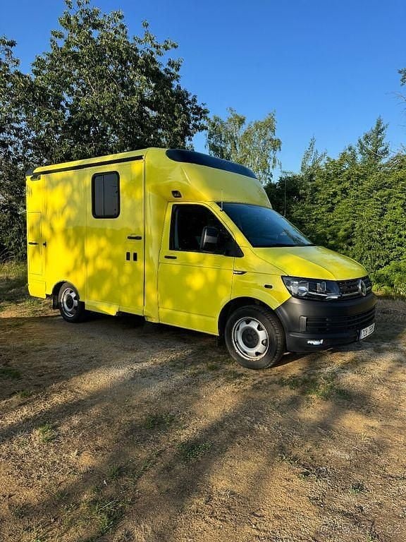 Gelb Gebraucht 2017 VW T6 Van | 22.500 € - Bild 1/4