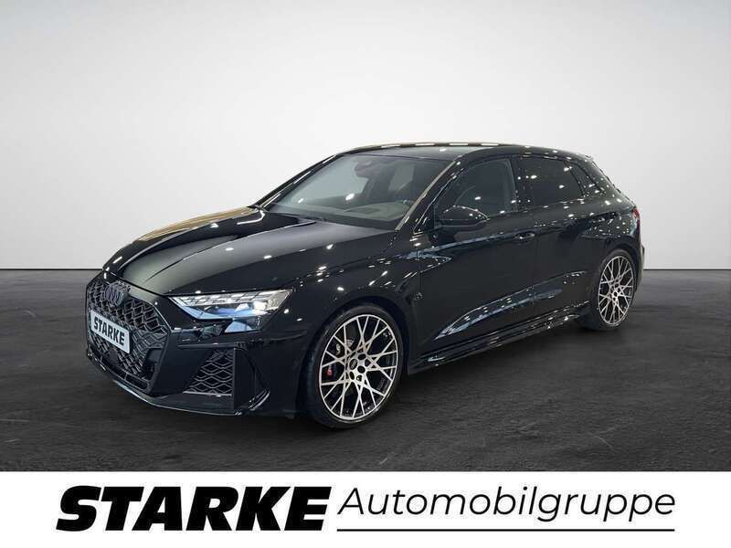 Mythosschwarz metallic Neu 2025 Audi RS3 Sportback Ambiente Kleinwagen | 72.490 € (Fairer Preis) - Bild 1/4