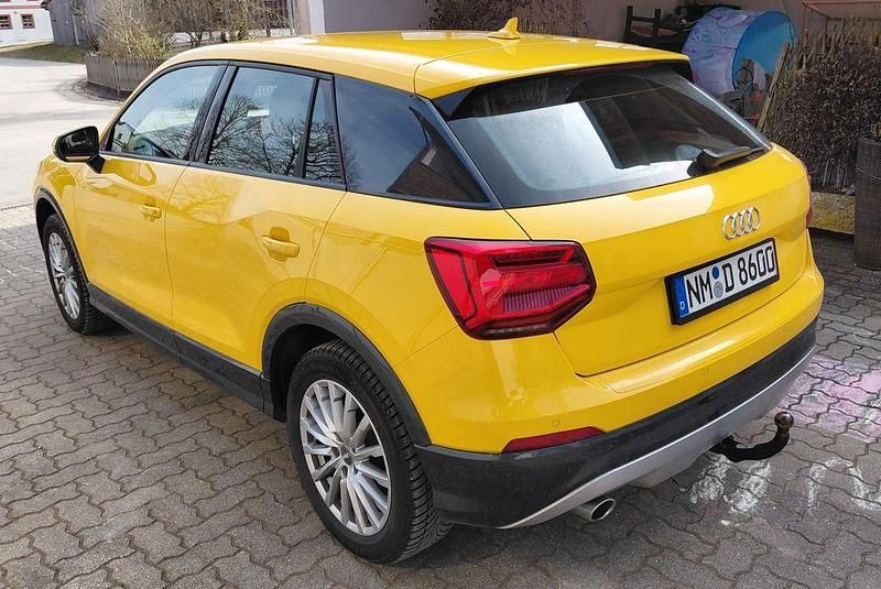Gebraucht Audi Q2 Design 116 PS (85 kW) 2016 Gelb SUV