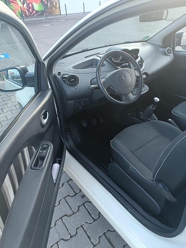Gebraucht Renault Twingo 75 PS (55 kW) 2014 Andere farben Kleinwagen