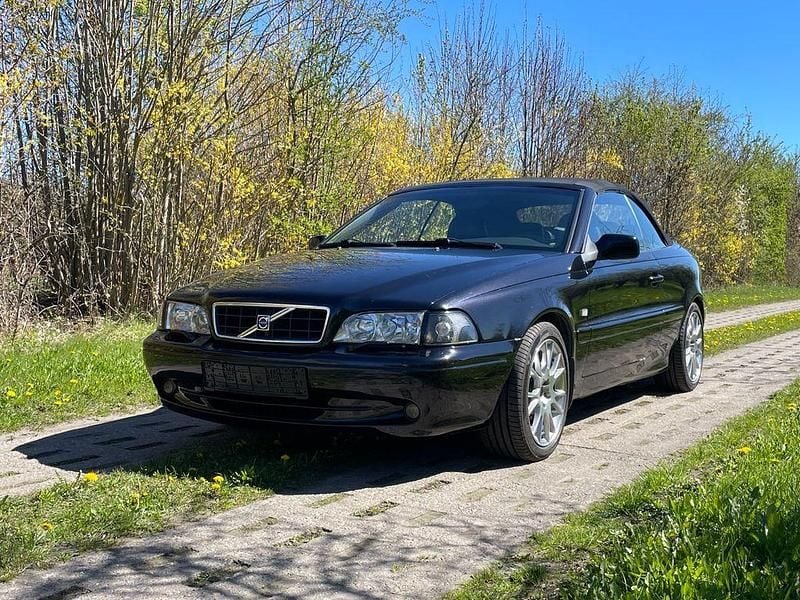 Używany Volvo C70 200 KM (147 kW) 2004 Czarny Kabriolet