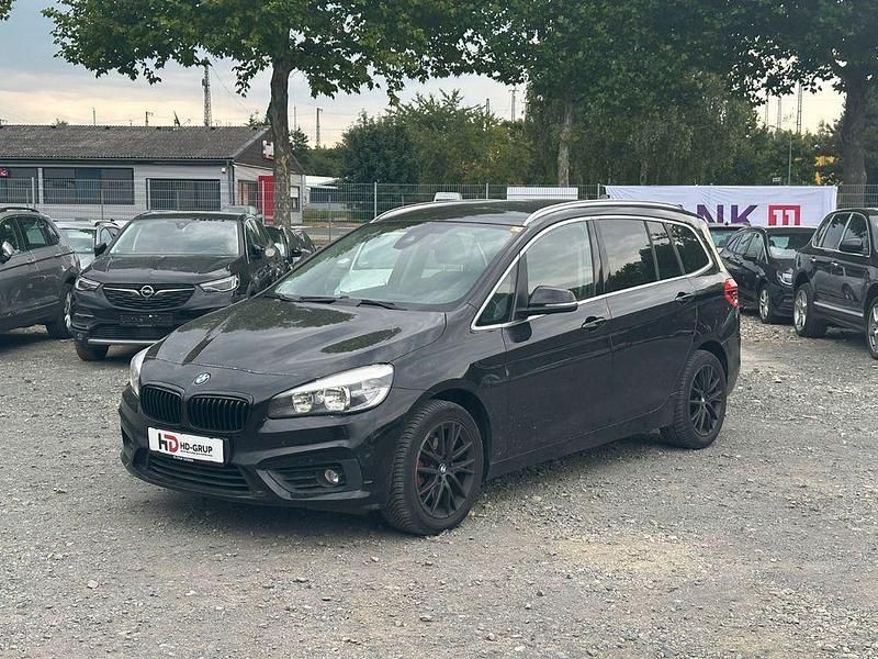 Schwarz Gebraucht 2016 BMW 216 Advantage Van / Kleinbus | 8.100 € (Teuer) - Bild 1/4