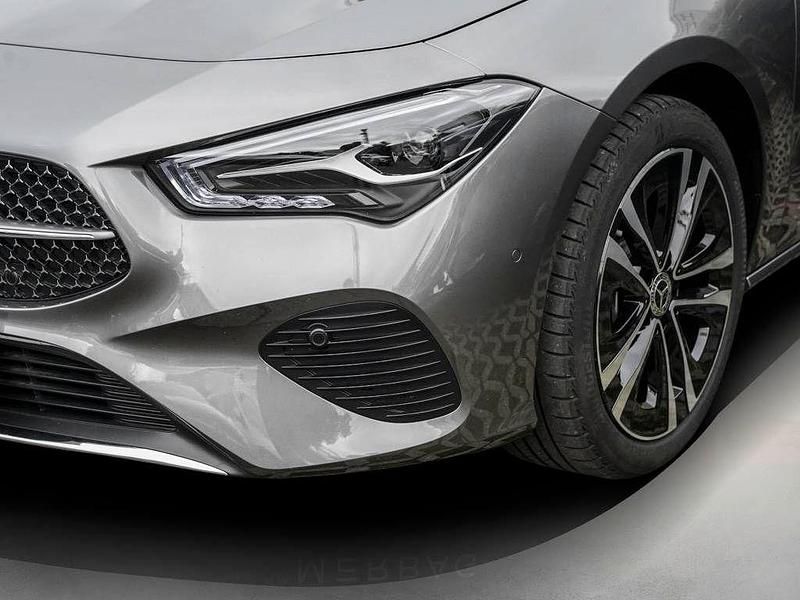 Gebraucht Mercedes CLA180 Progressive 150 PS (110 kW) 2024 Mountain grau Limousine
