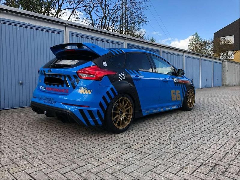 Gebraucht Ford Focus S 349 PS (256 kW) 2017 Blau Limousine