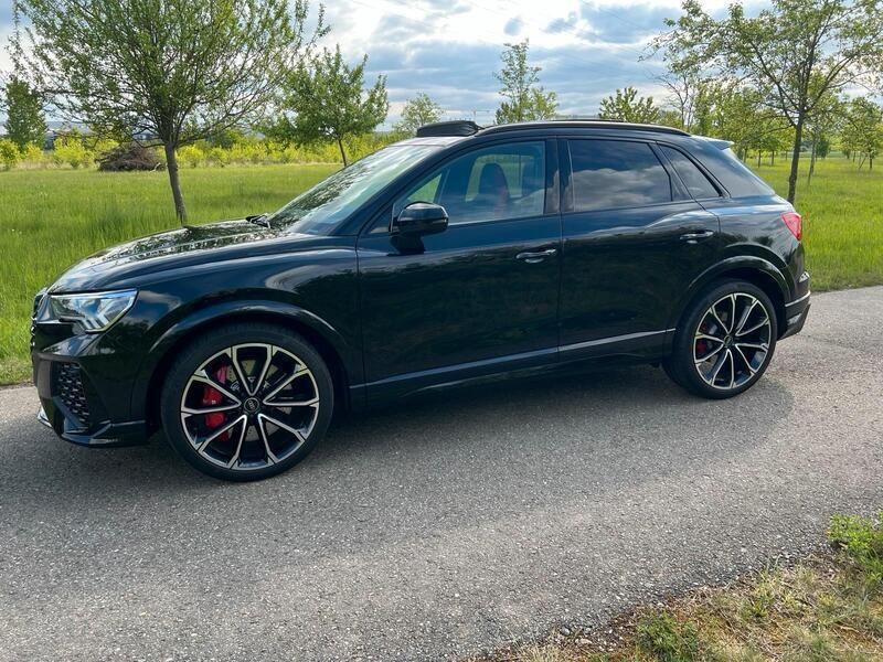 Schwarz Gebraucht 2024 Audi RS Q3 Ambiente SUV | 66.000 € (Fairer Preis) - Bild 1/4