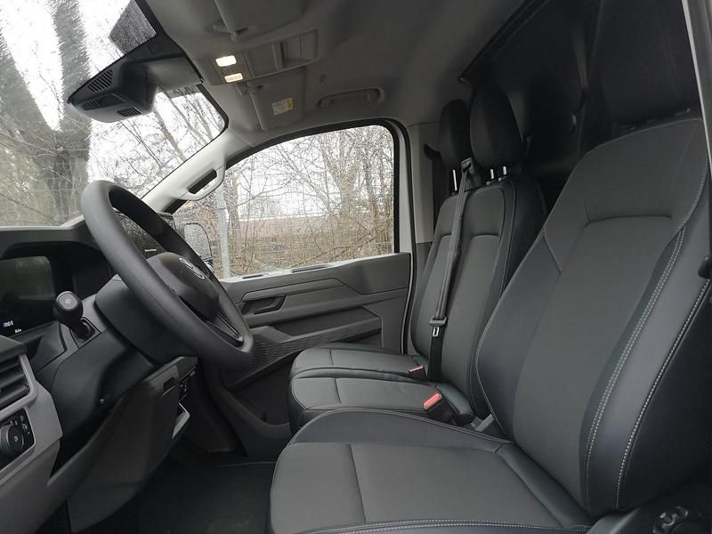 Neu VW T7 100 kW (136 PS) 2026 Light grey metallic Van