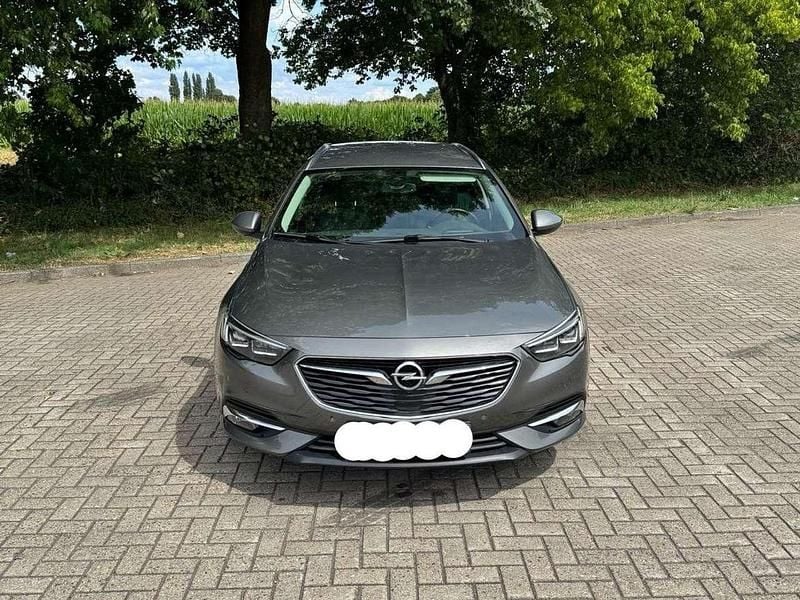 Grau Gebraucht 2018 Opel Insignia Business Kombi | 16.000 € (Etwas zu teuer) - Bild 1/4