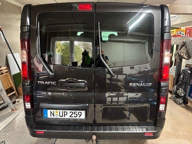 Occasion Renault Trafic Luxe 120 ch (88 kW) 2017 Noir Monospace
