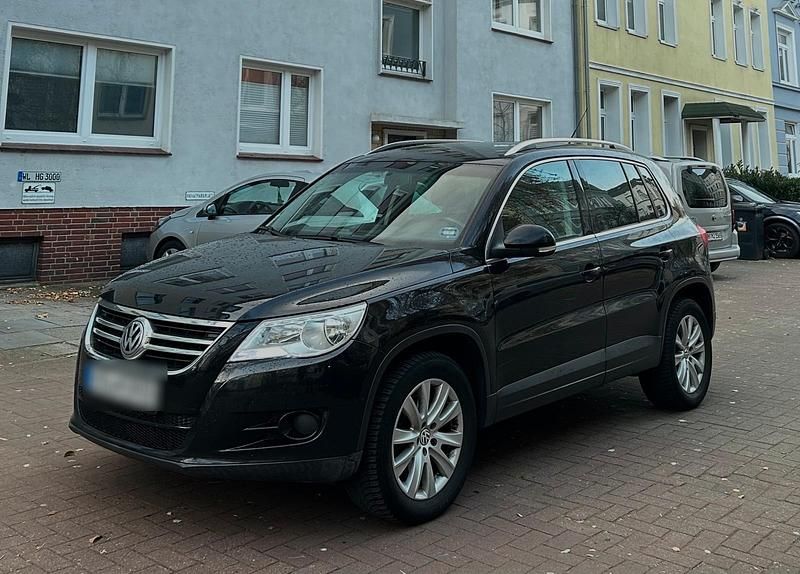 Schwarz Gebraucht 2010 VW Tiguan SUV | 5.200 € (Superpreis) - Bild 1/4