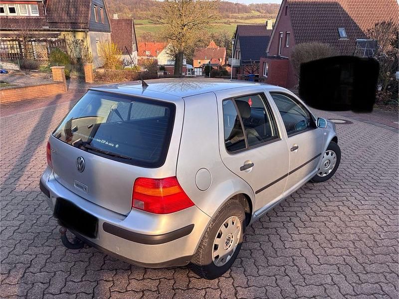 Gebraucht VW Golf IV 75 PS (55 kW) 2001 Silber Limousine