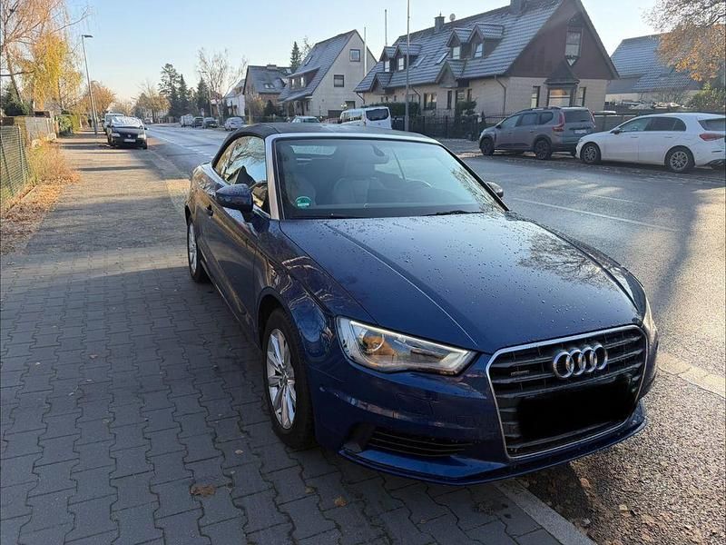 Gebraucht Audi A3 Cabriolet Ambiente 179 PS (131 kW) 2016 Blau Cabrio