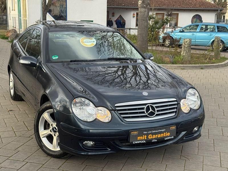 Gebraucht Mercedes C320 Elegance 218 PS (160 kW) 2005 Blau Coupé