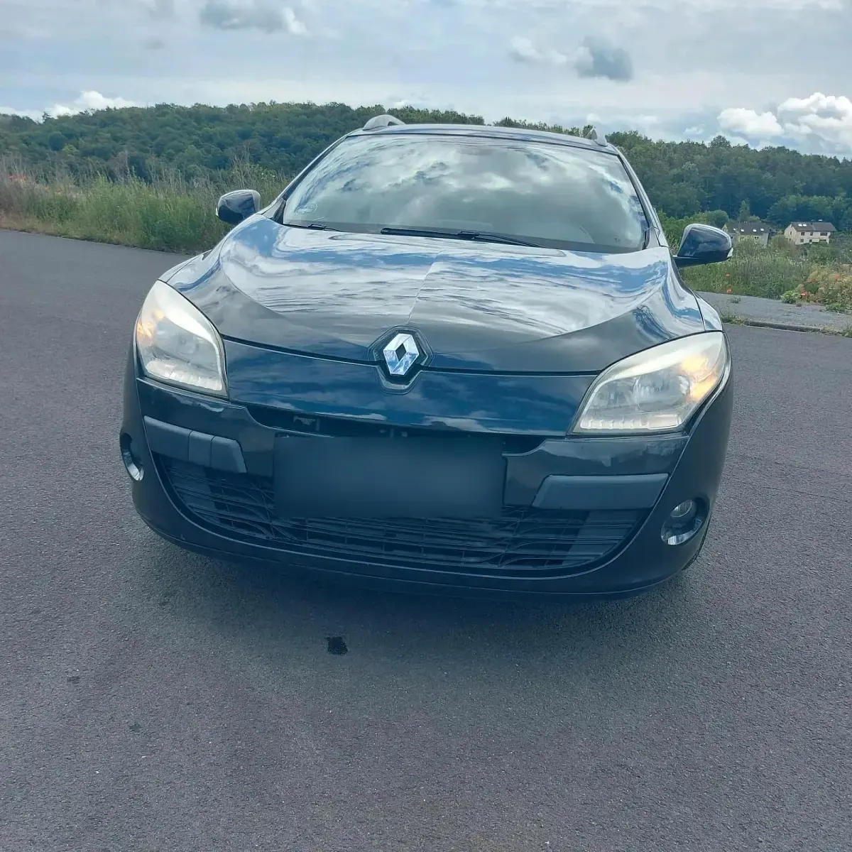 Gebraucht Renault Mégane 131 PS (96 kW) 2010 Schwarz Limousine