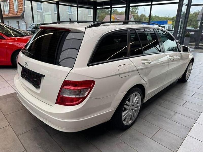 Gebraucht Mercedes C250 204 PS (150 kW) 2009 Weiß Kombi