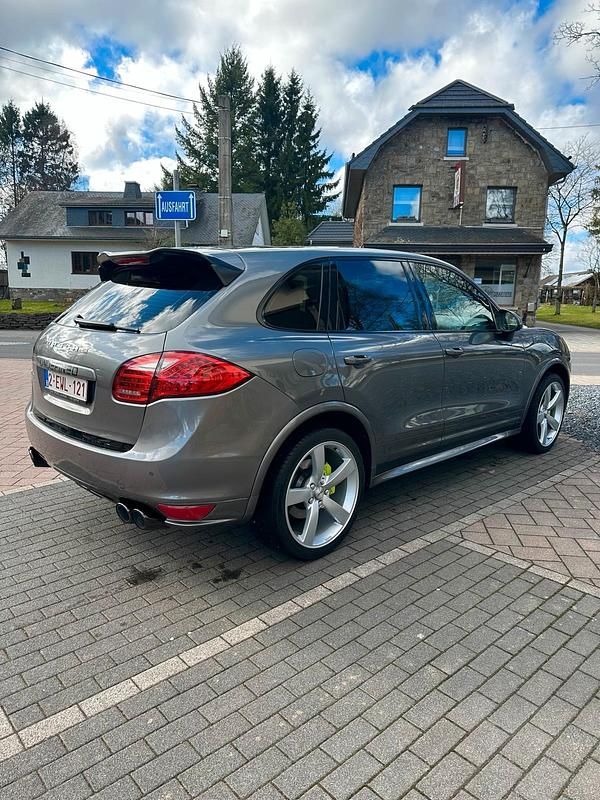 Gebraucht Porsche Cayenne GTS 211 PS (155 kW) 2013 Grau SUV