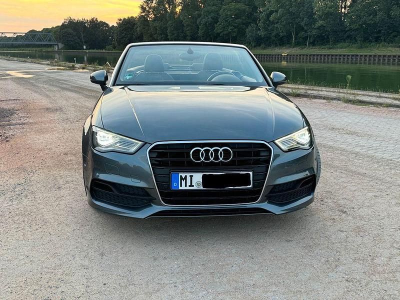 Gebraucht Audi A3 Cabriolet S-Line 179 PS (131 kW) 2014 Grau Cabrio