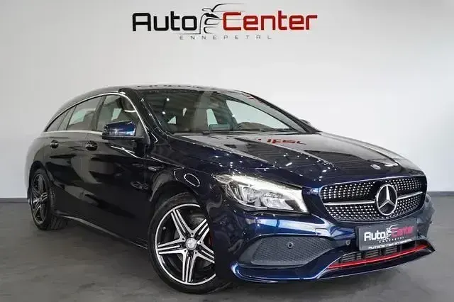Gebraucht Mercedes CLA250 AMG line 218 PS (160 kW) 2017 Blau Coupé