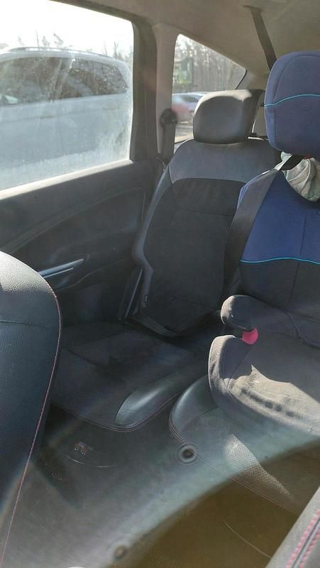 Gebraucht Ford S-MAX Titanium 175 PS (128 kW) 2009 Grau Van / Kleinbus