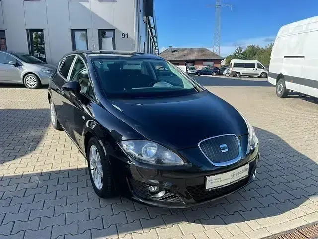 Usata Seat Leon Copa 105 CV (77 kW) 2011 Nero Berlina
