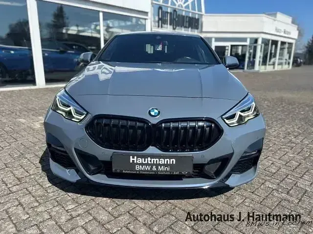 Gebraucht BMW 220 M Sport 190 PS (139 kW) 2023 Grau Coupé