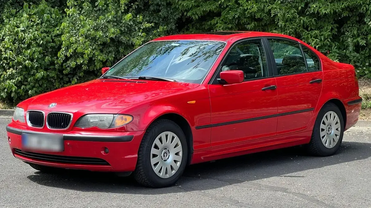 Gebraucht BMW 316 116 PS (85 kW) 2003 Rot Limousine