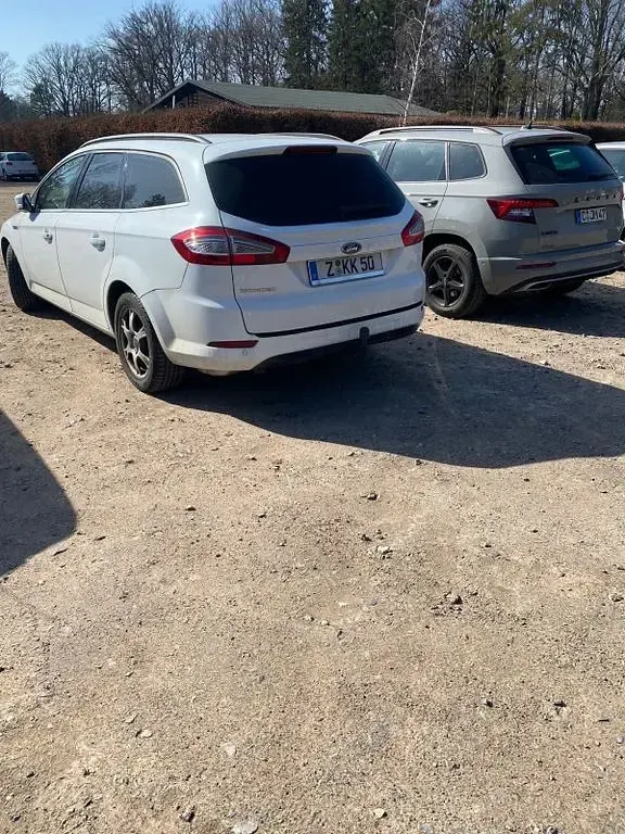 Gebraucht Ford Mondeo Trend 140 PS (102 kW) 2012 Weiß Limousine