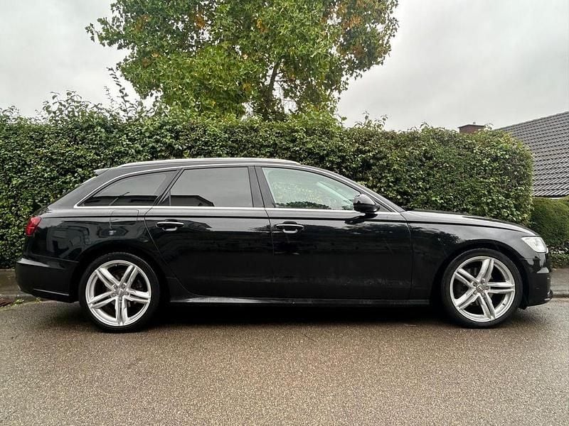Schwarz Gebraucht 2015 Audi A6 Ambiente Kombi | 13.500 € (Superpreis) - Bild 1/4