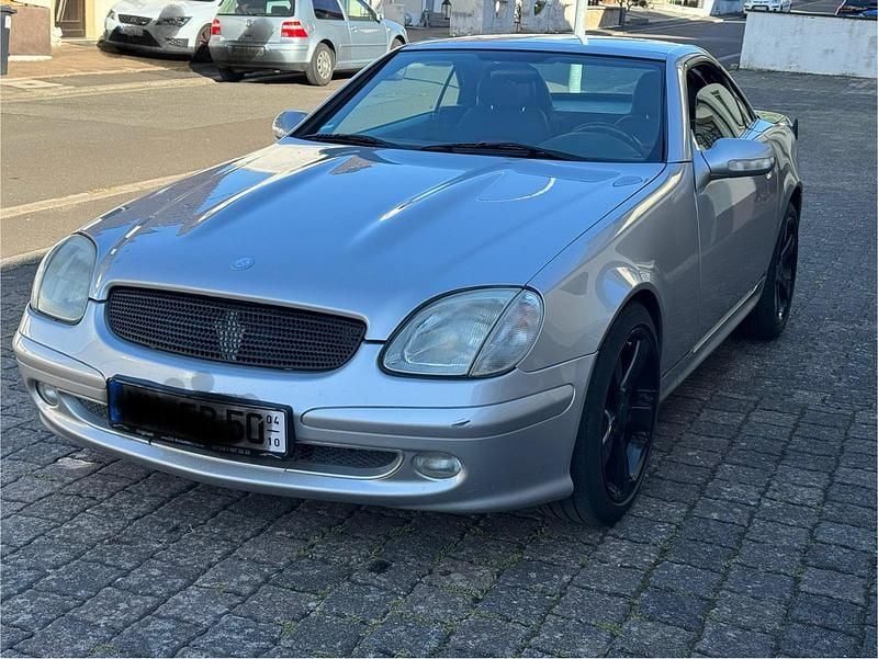 Silber Gebraucht 2001 Mercedes SLK230 Cabrio | 3.500 € (Fairer Preis) - Bild 1/4
