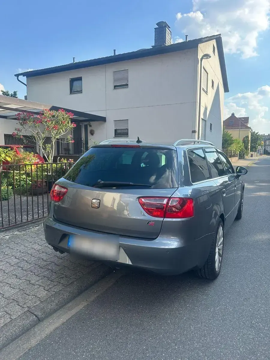 Gebraucht Seat Exeo Ecomotive 143 PS (105 kW) 2012 Grau Kombi