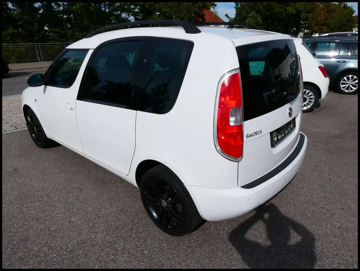 Gebraucht Skoda Roomster Noire 86 PS (63 kW) 2014 Weiß Van / Kleinbus
