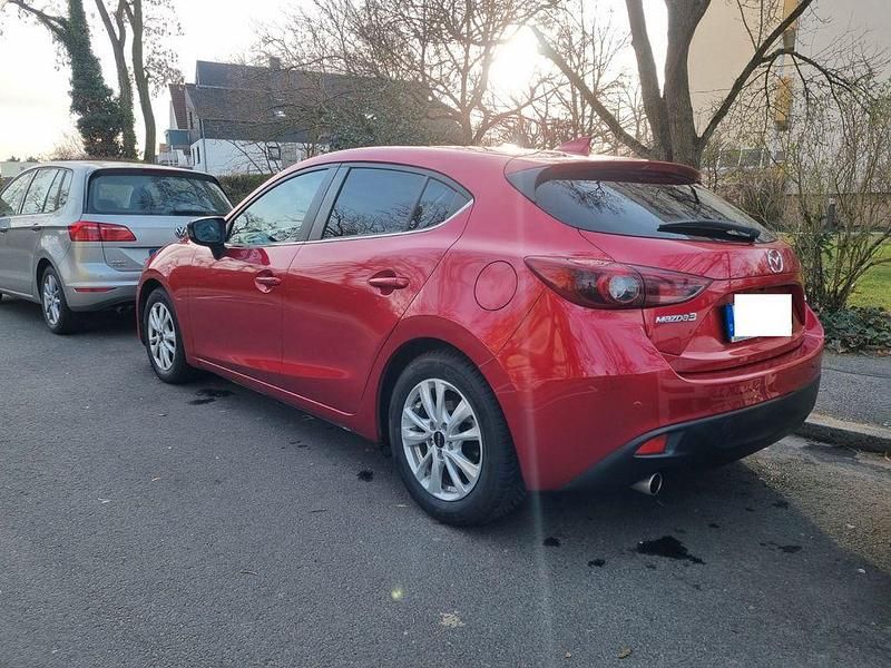 Gebraucht Mazda 3 150 PS (110 kW) 2016 Rot Limousine