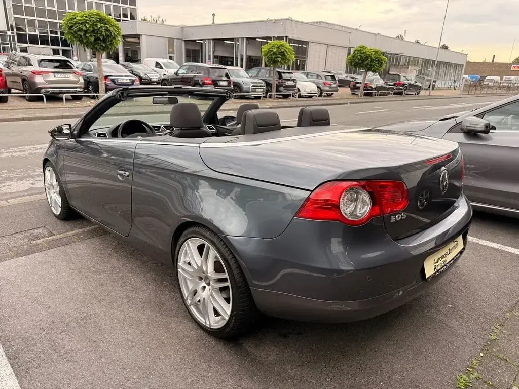 Gebraucht VW Eos S 122 PS (89 kW) 2008 Grau Cabrio