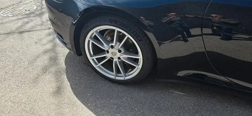 Gebraucht Porsche 911 385 PS (283 kW) 2024 Schwarz