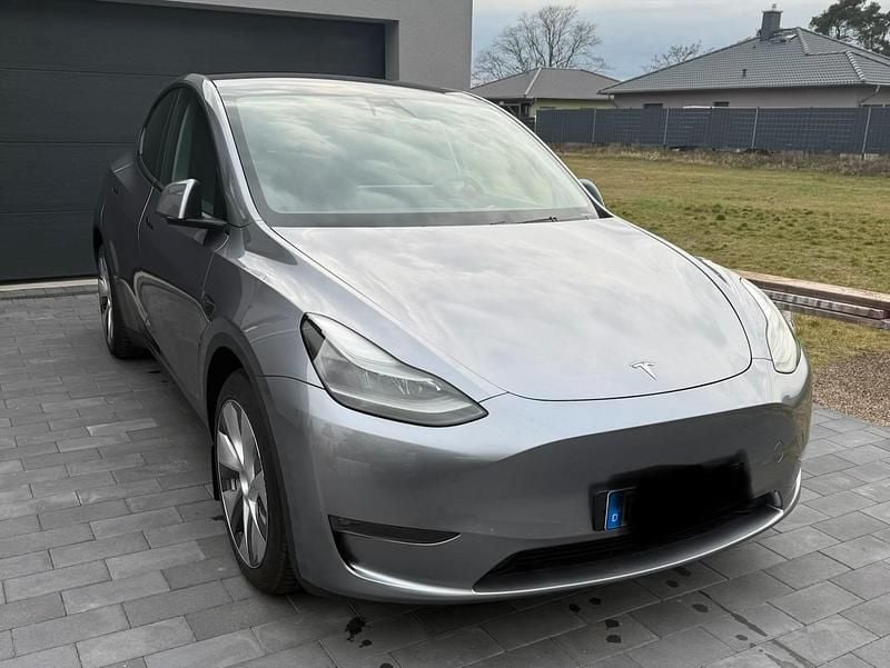 Gebraucht Tesla Model Y Long Range AWD 378 kW (514 PS) 2023 Silber SUV