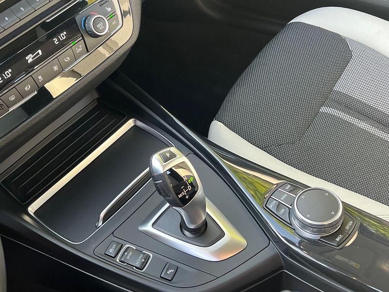 Usata BMW 120 184 CV (135 kW) 2018 Grigio Utilitaria