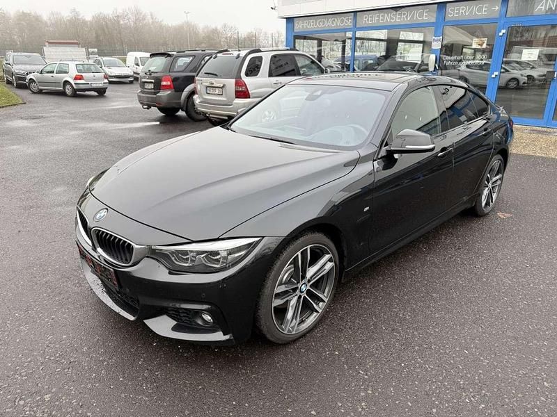 Black sapphire metallic Gebraucht 2017 BMW 430 M Sport Coupé | 22.500 € (Fairer Preis) - Bild 1/4