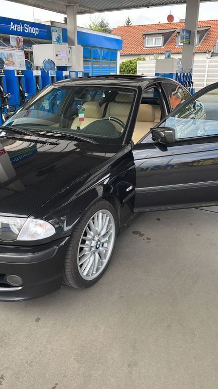 Schwarz Gebraucht 2001 BMW 330 M Sport Limousine | 7.000 € (Fairer Preis) - Bild 1/4